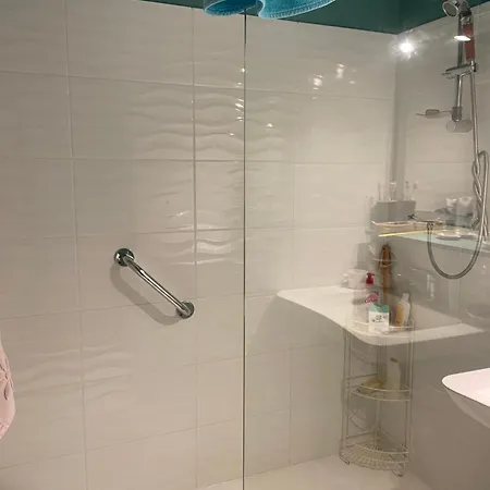 Δωμάτια σε οικογενειακή κατοικία Chambre Chez L'Habitant *